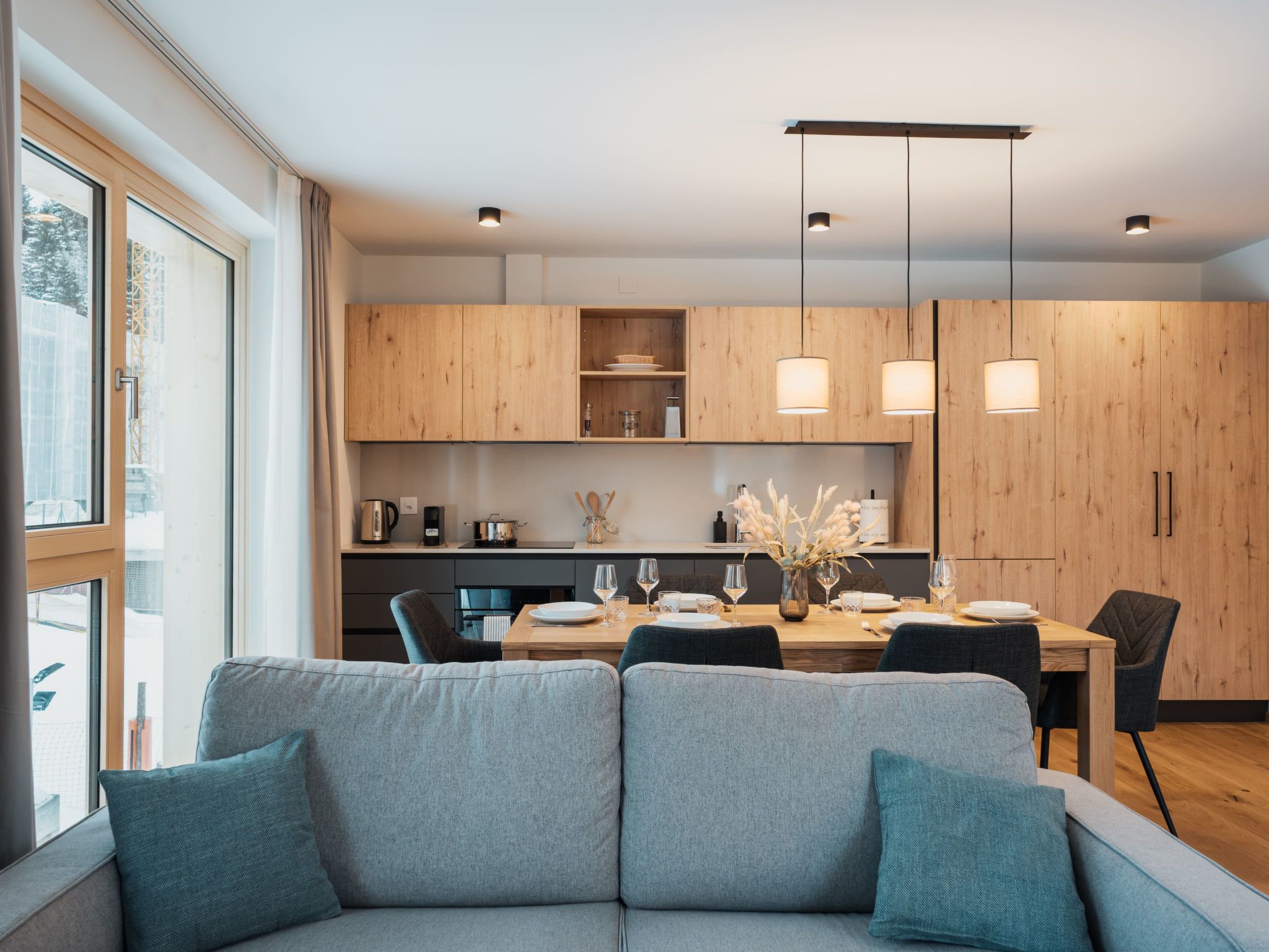 Alpine Apartments, (San Bernardino). - Dedans