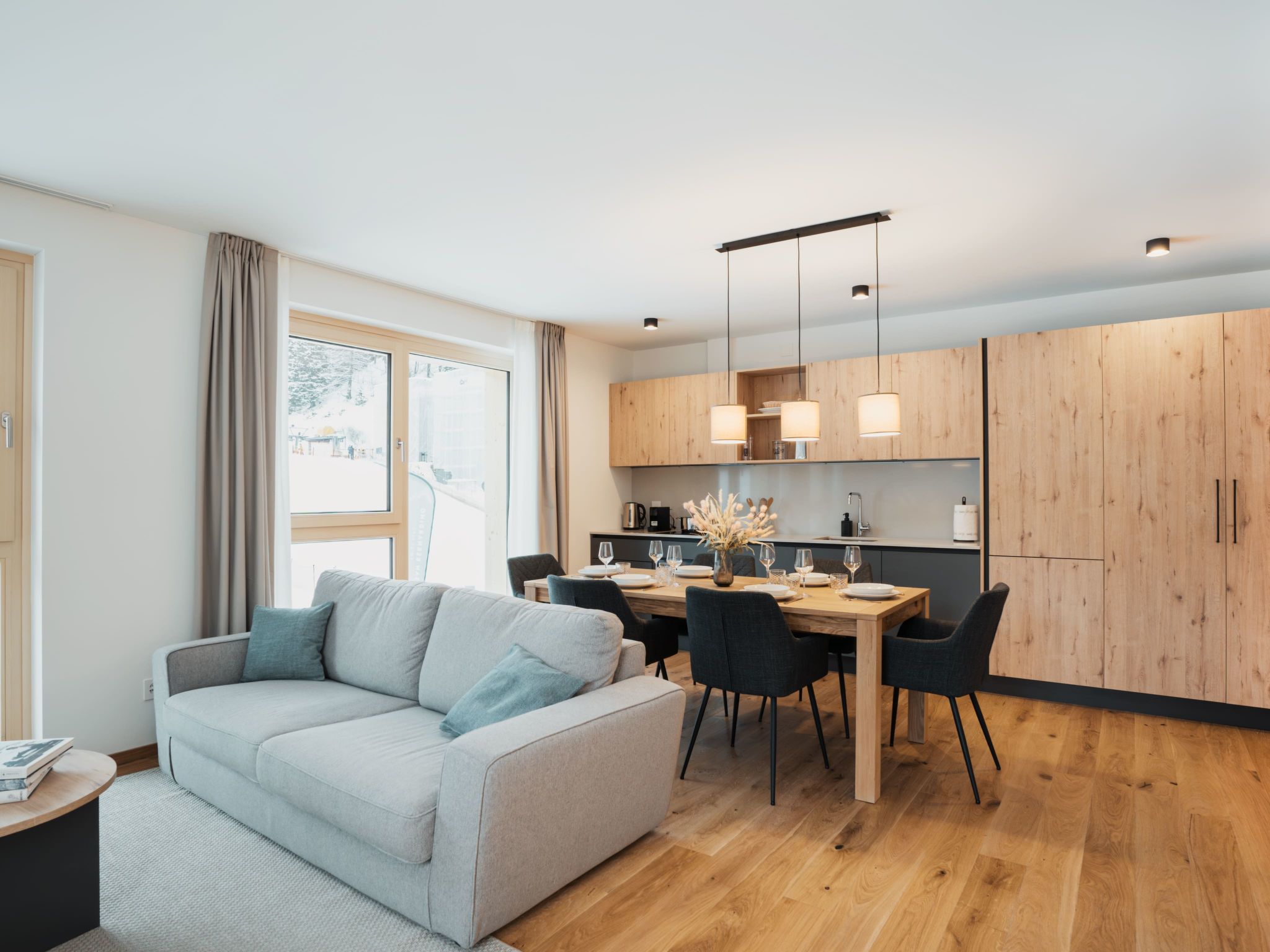 Alpine Apartments, (San Bernardino). - Dedans