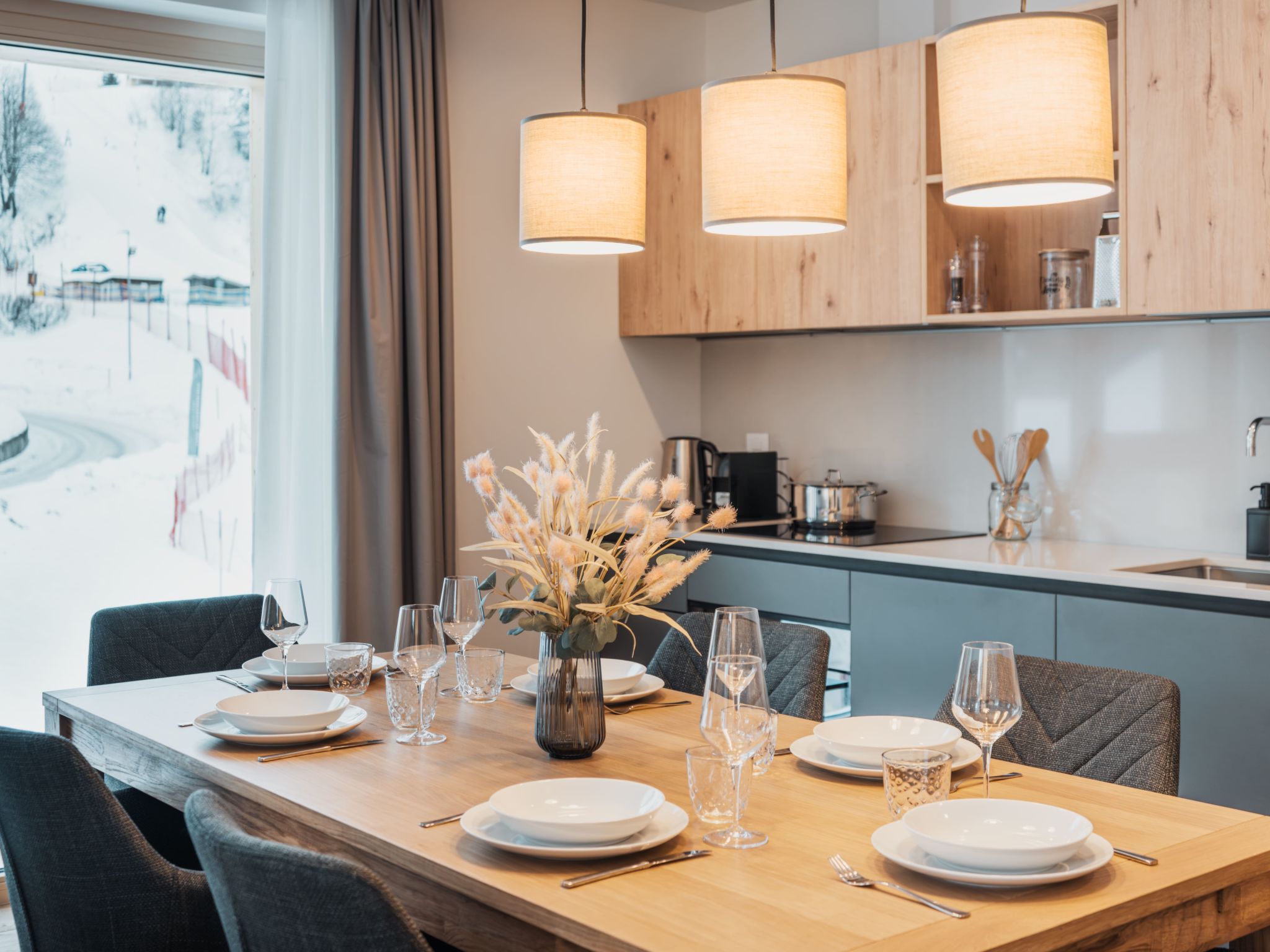 Alpine Apartments, (San Bernardino).