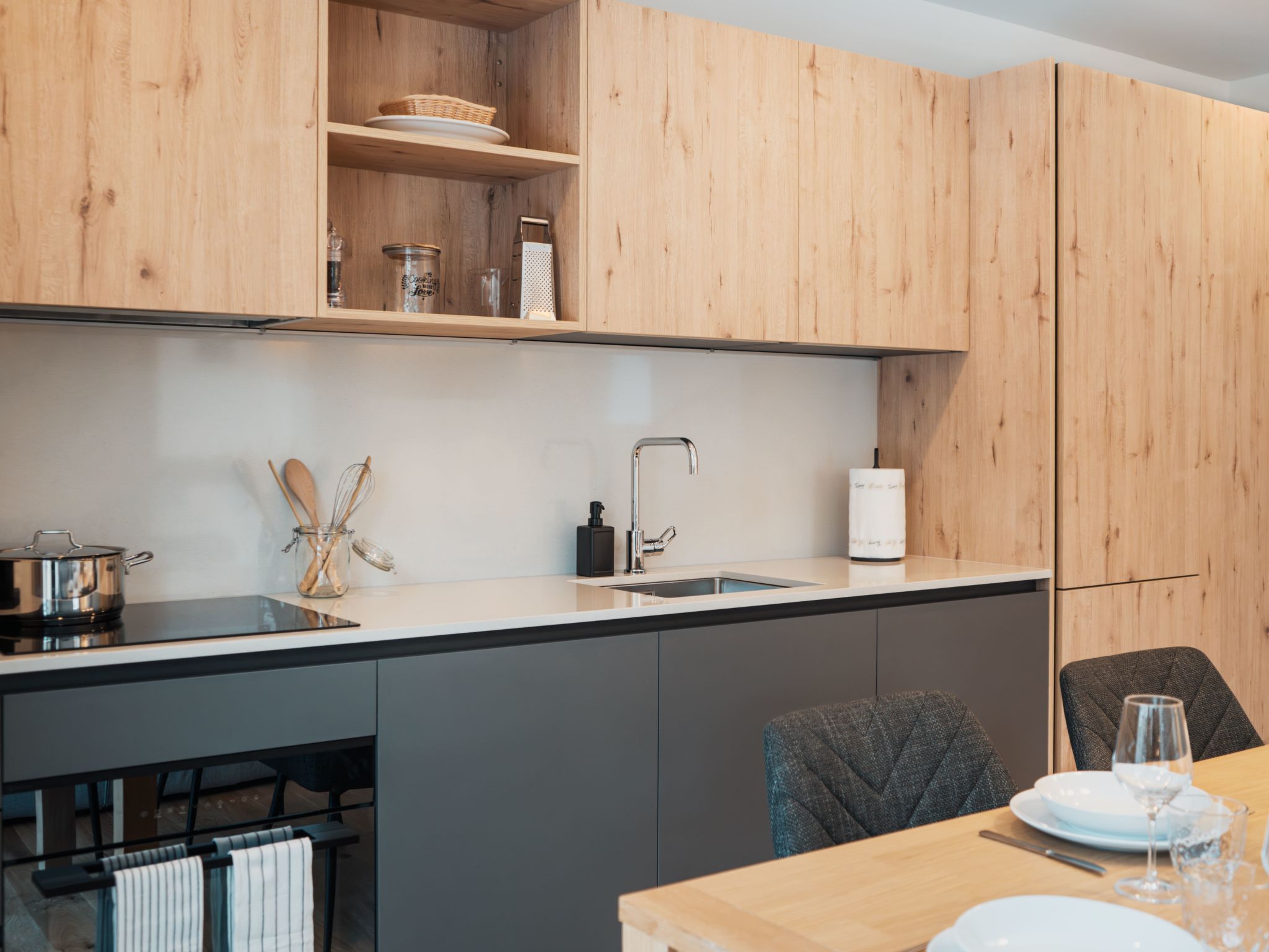 Alpine Apartments, (San Bernardino).