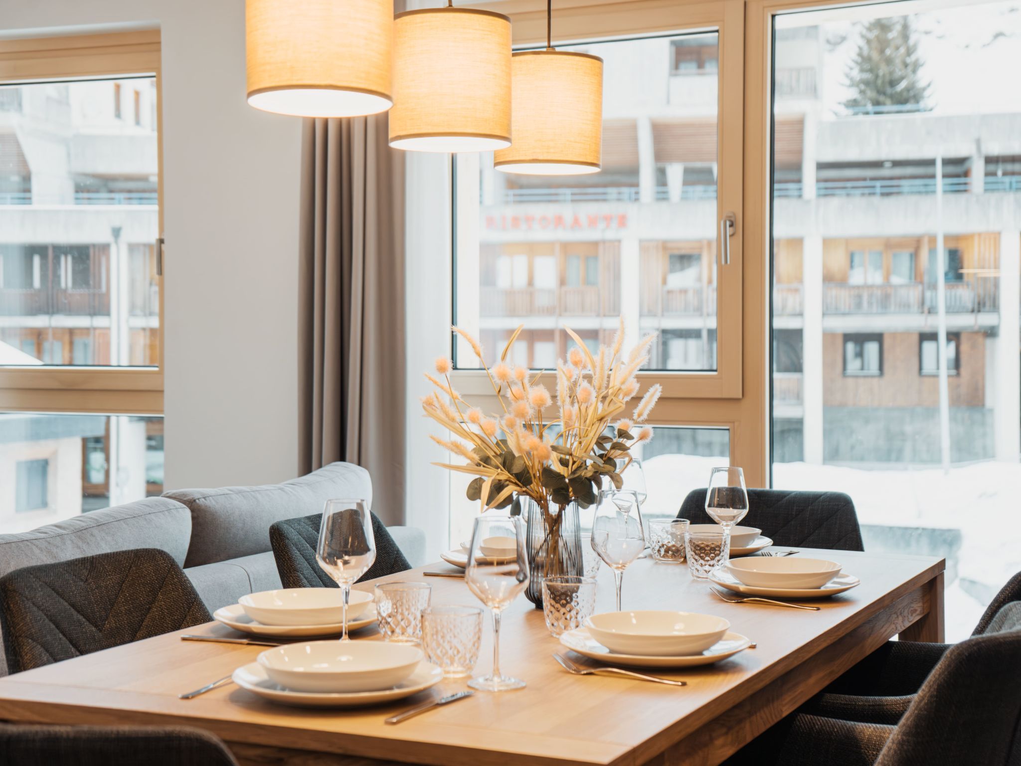 Alpine Apartments, (San Bernardino). - Dedans