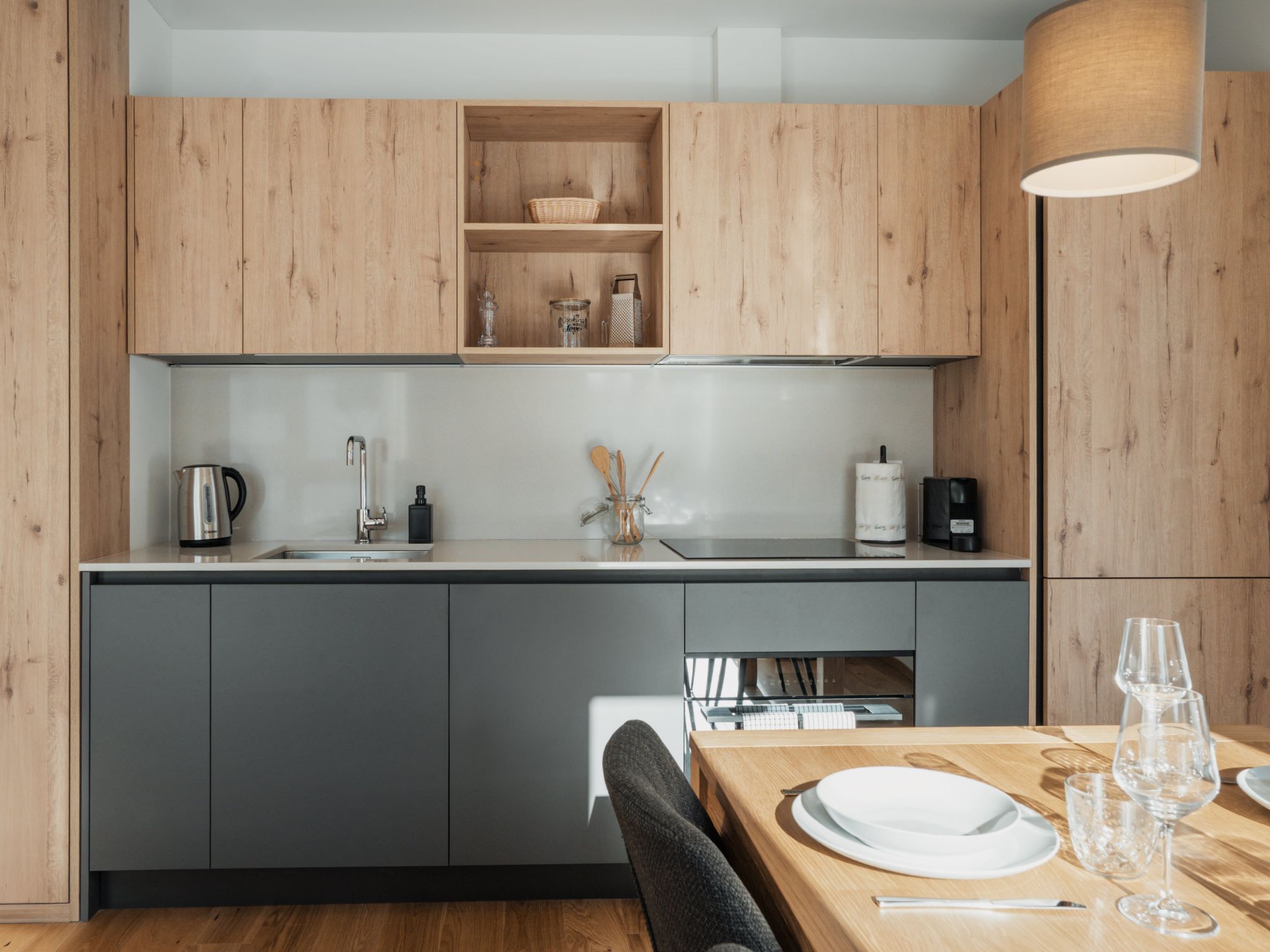 Alpine Apartments, (San Bernardino). - Dedans