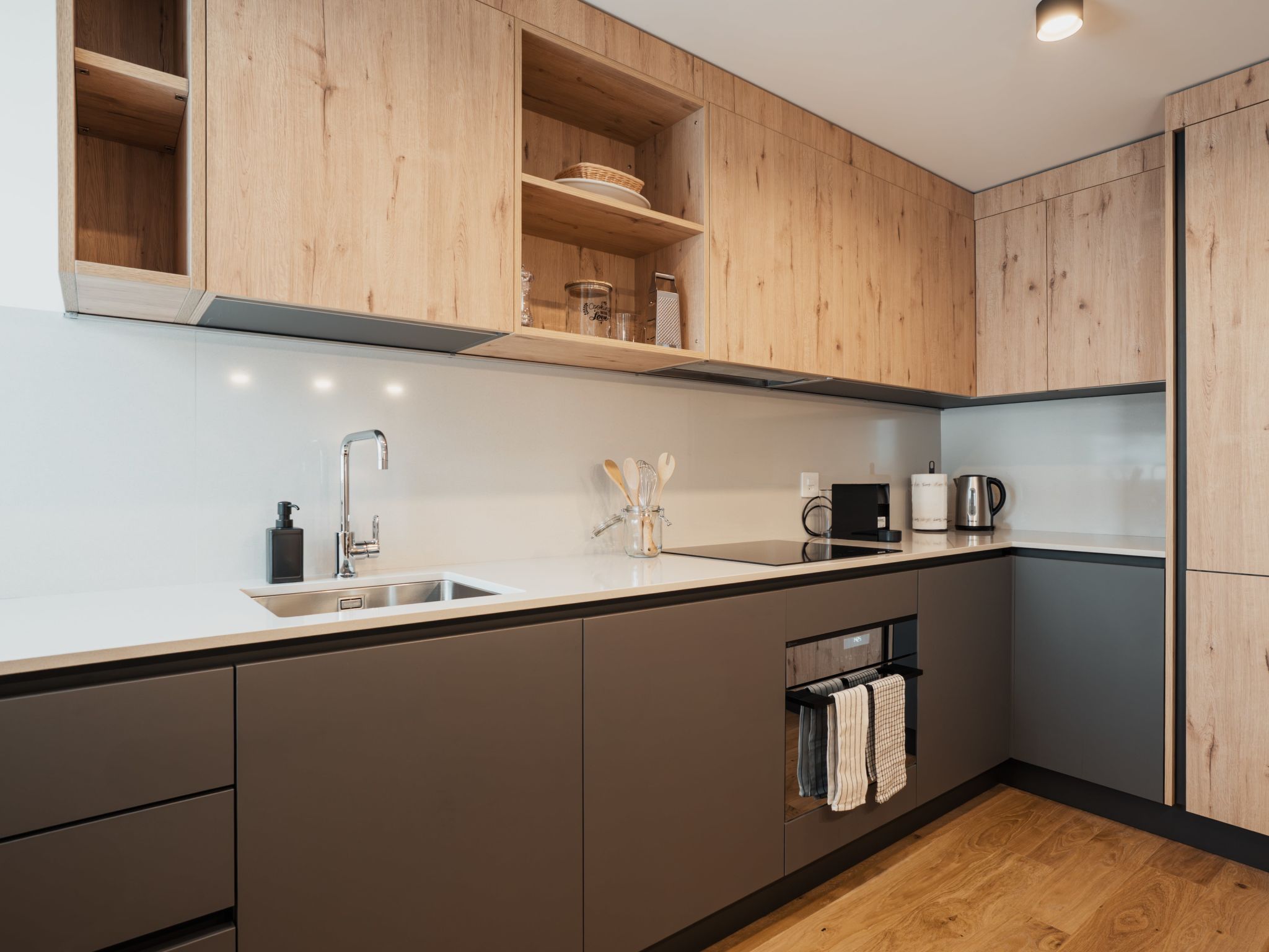 Alpine Apartments, (San Bernardino).