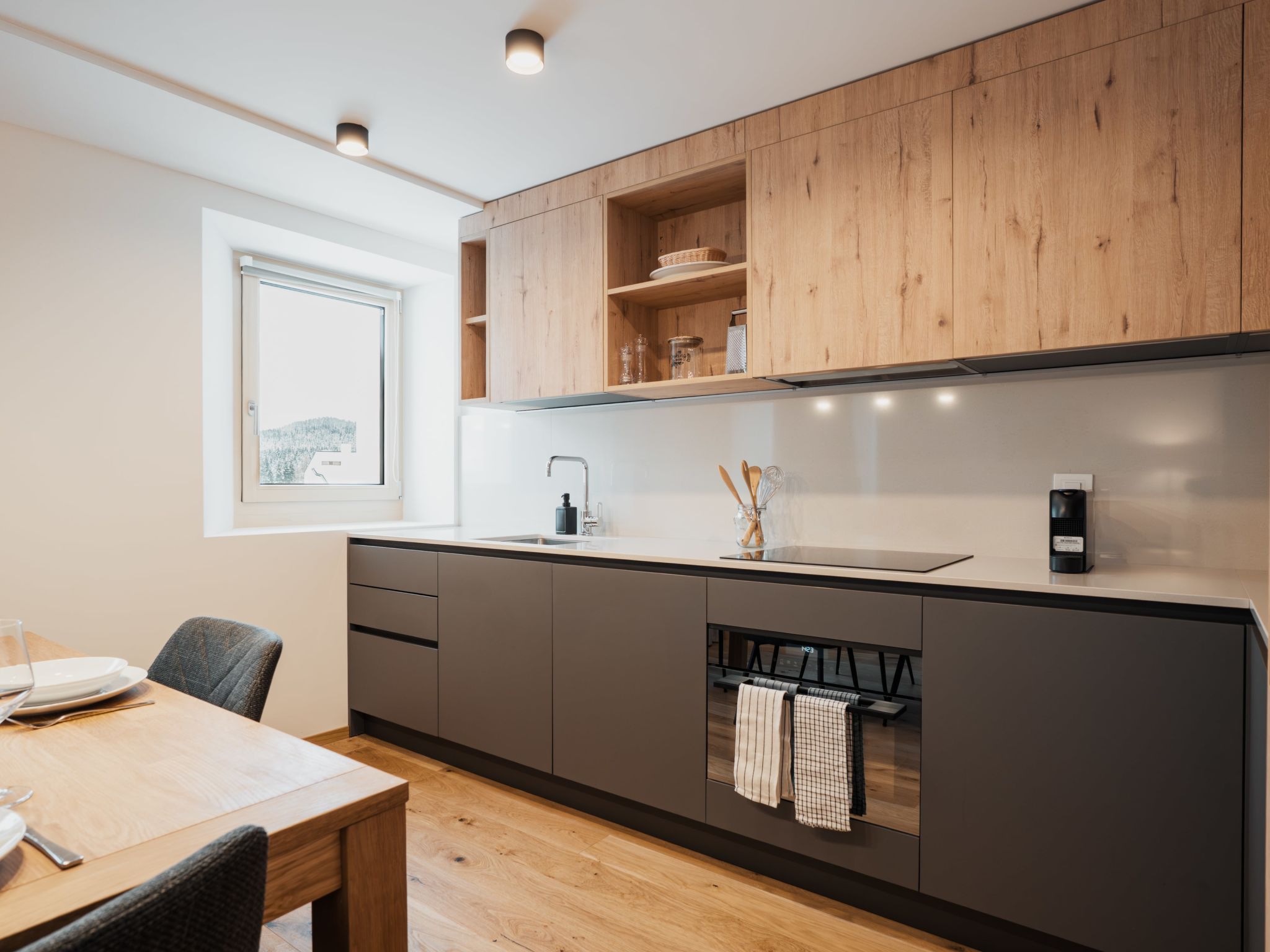 Alpine Apartments, (San Bernardino).