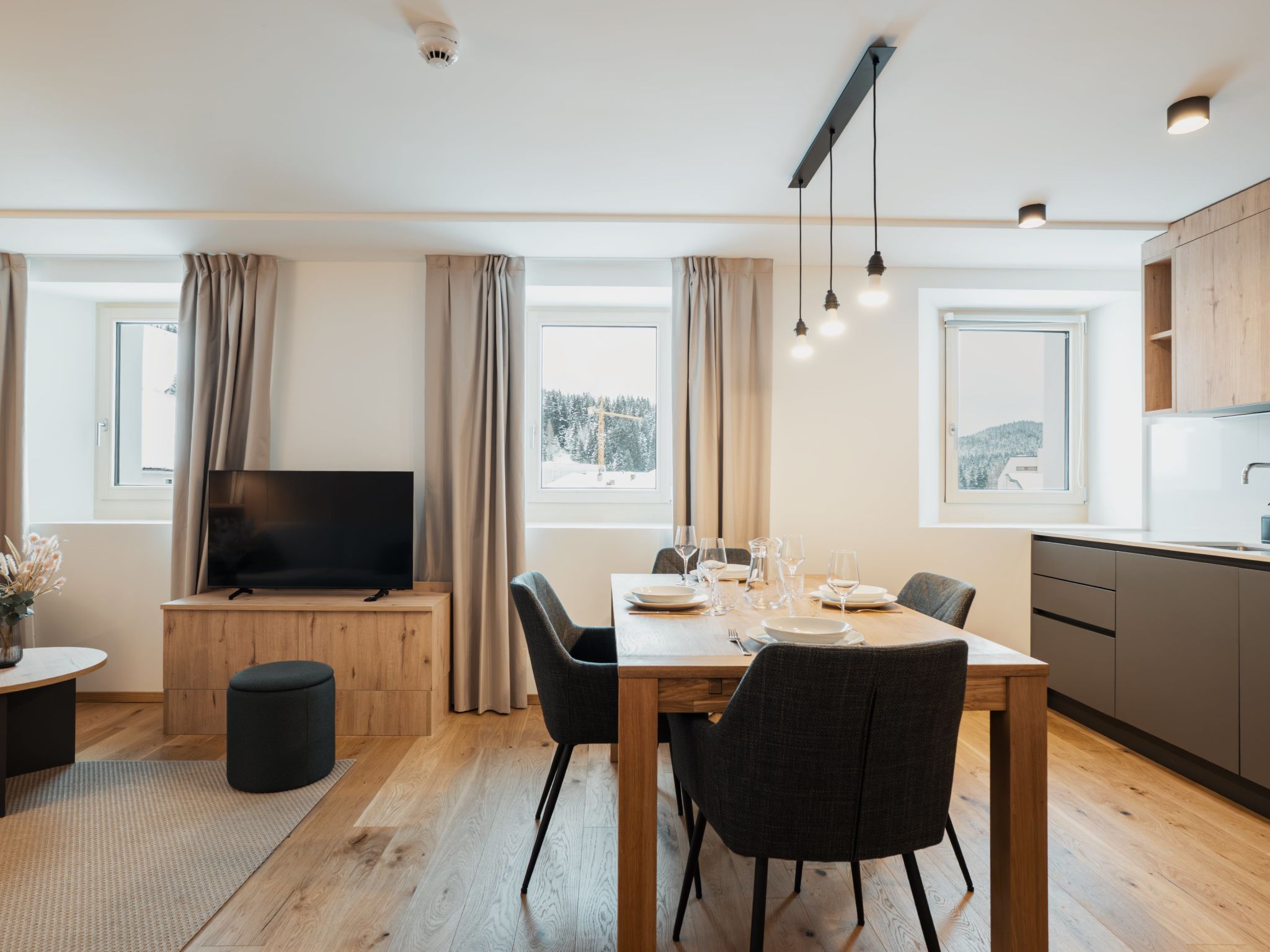 Alpine Apartments, (San Bernardino). - Dedans