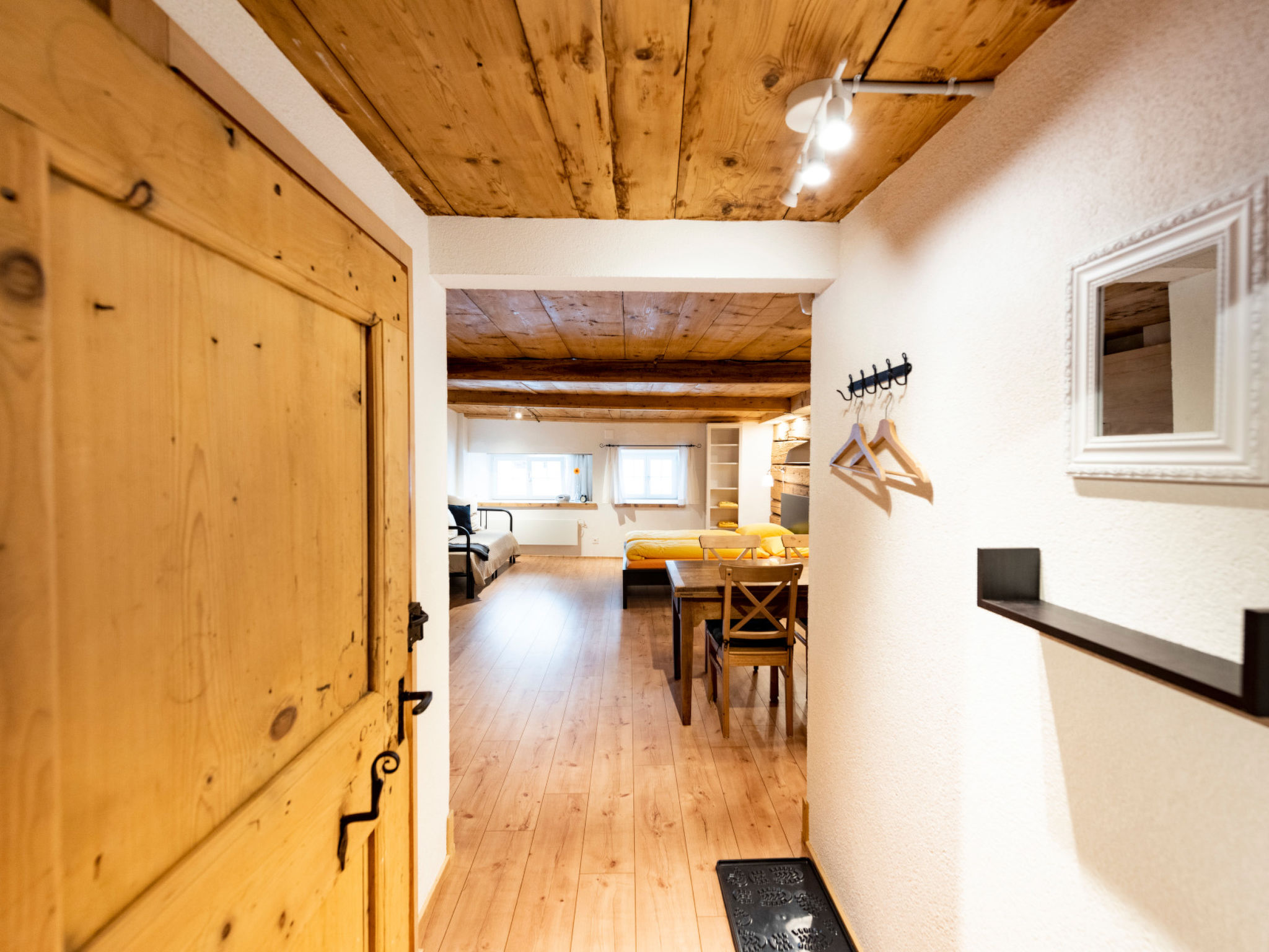 Ferienwohnungen im Schloss, (Nufenen). - Binnen