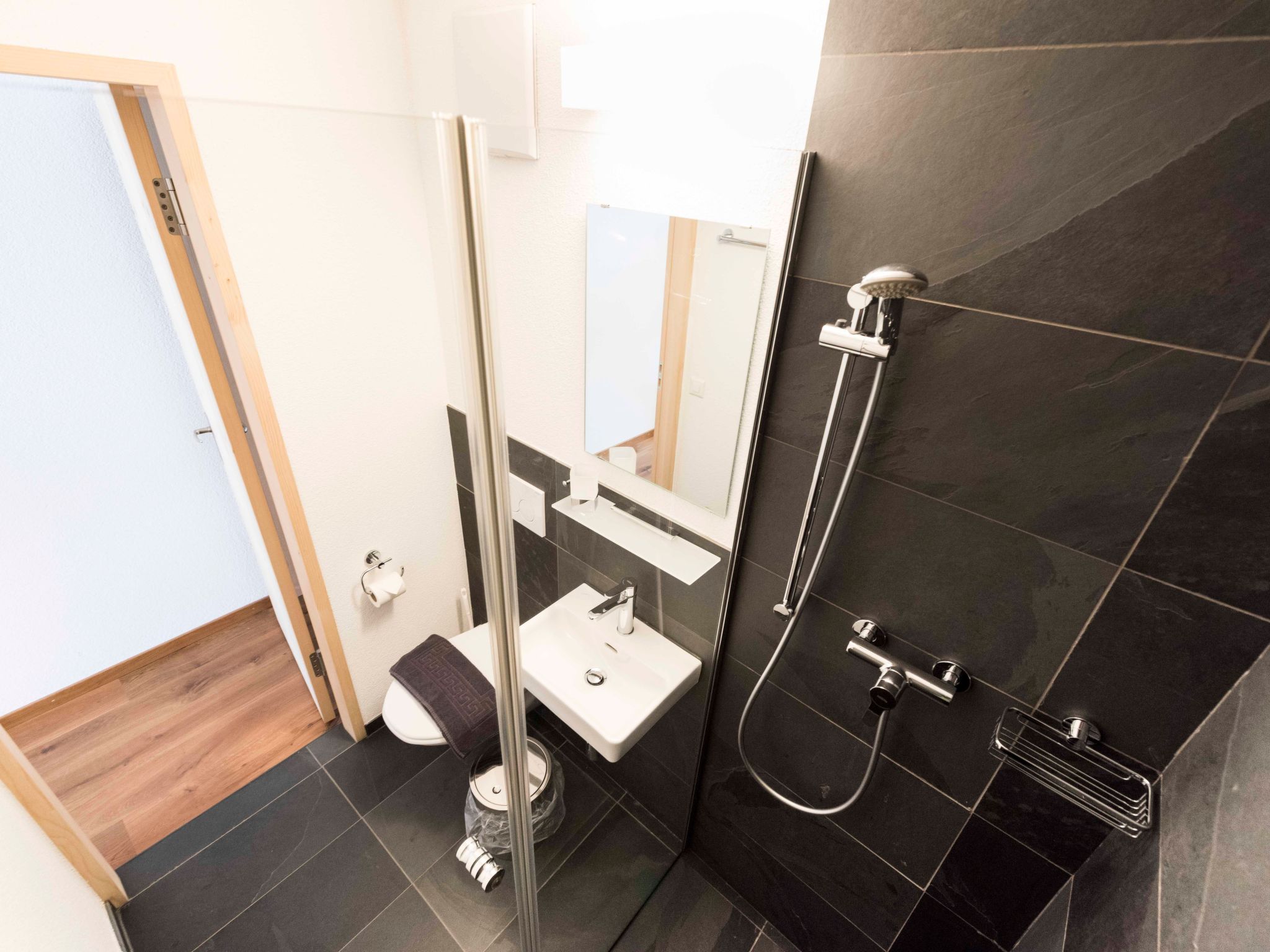Appartement Ferienhaus Isla, (Nufenen), – Salle de bains, photo 6 sur 14