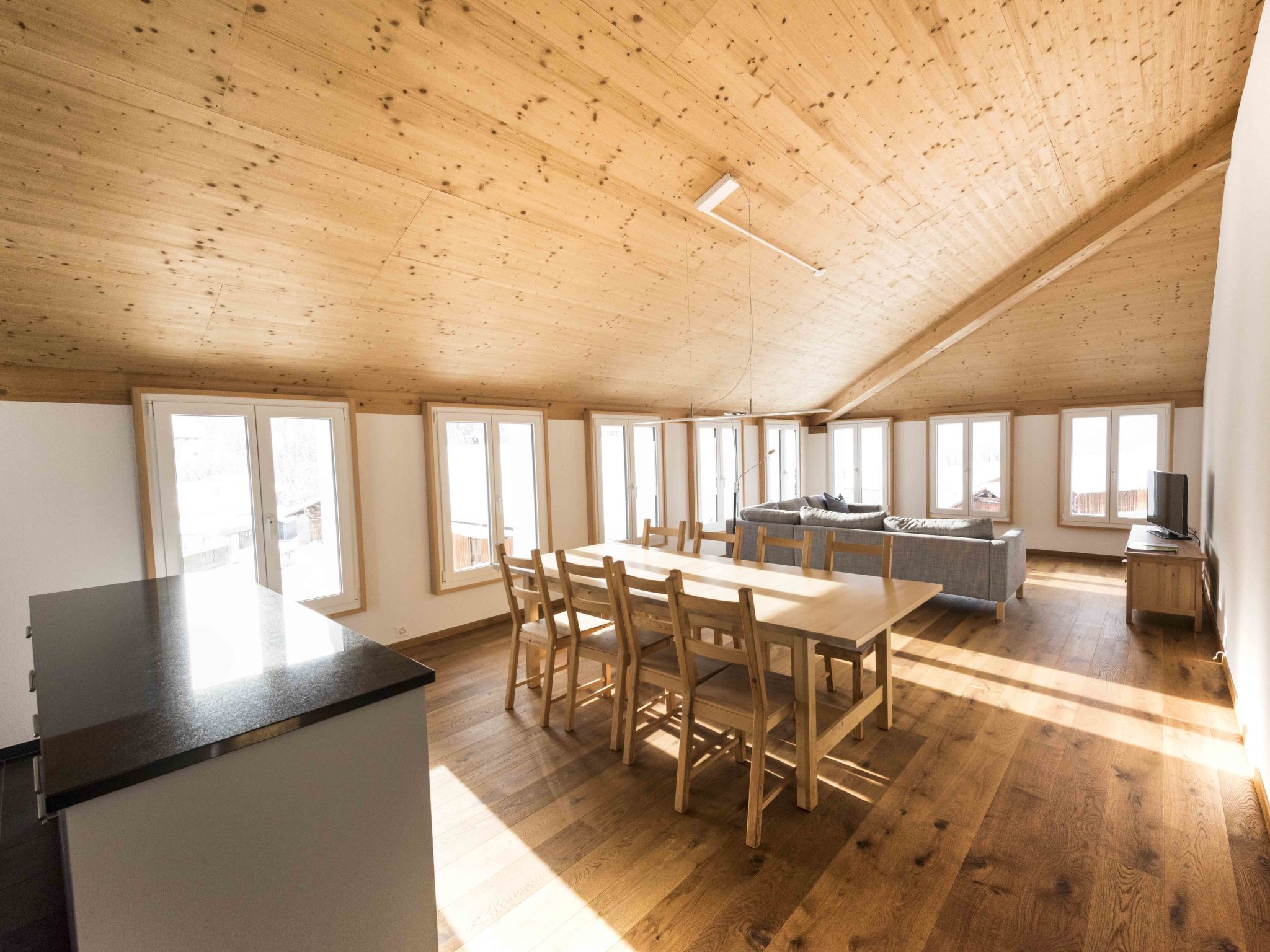 Isla, (Nufenen). - Binnen