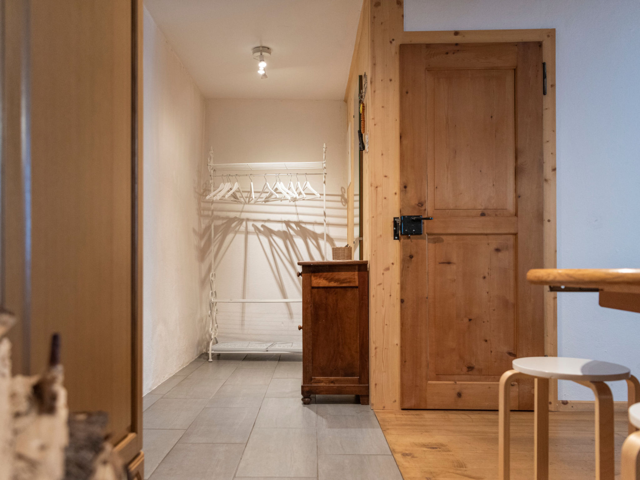 Ferienwohnungen im Schloss, (Nufenen).