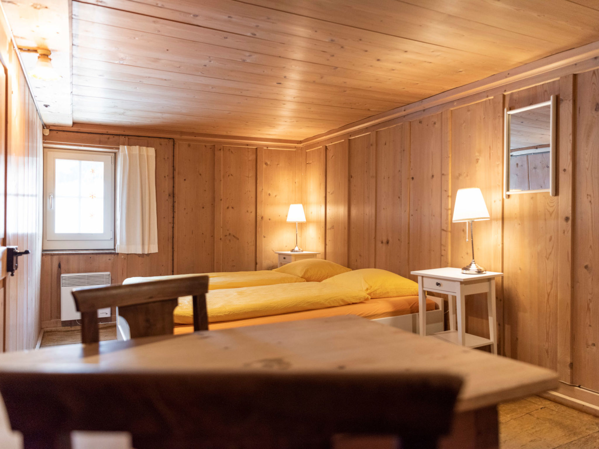 Ferienwohnungen im Schloss, (Nufenen). - Binnen