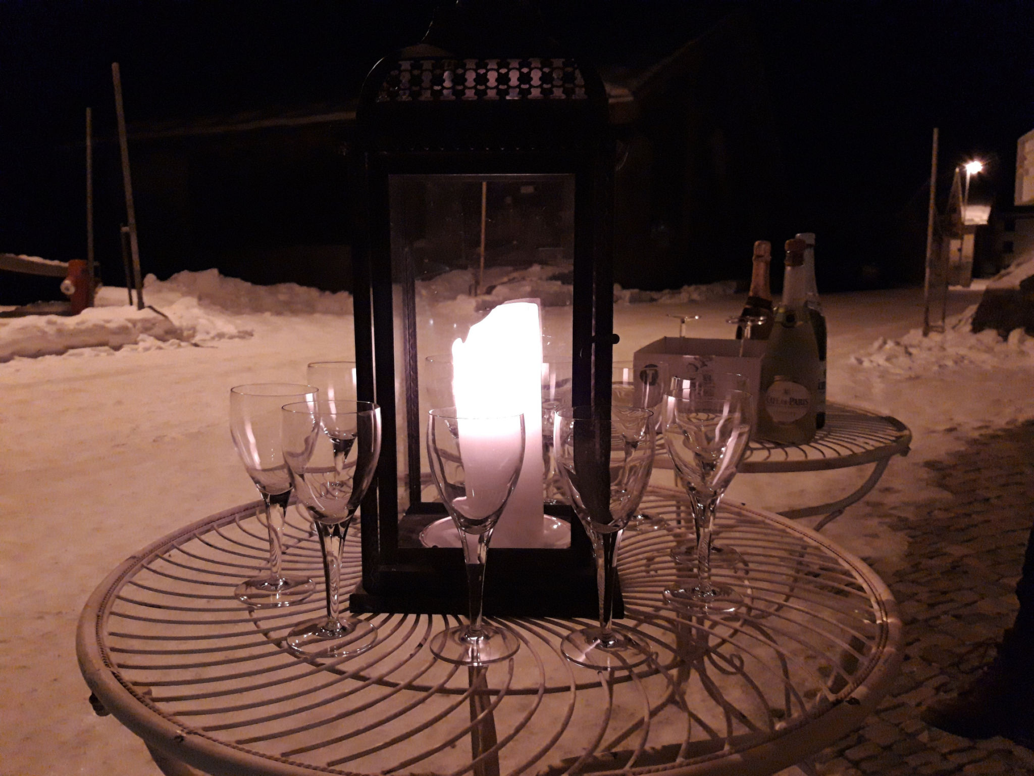 Ferienwohnungen im Schloss, (Nufenen). - Buiten