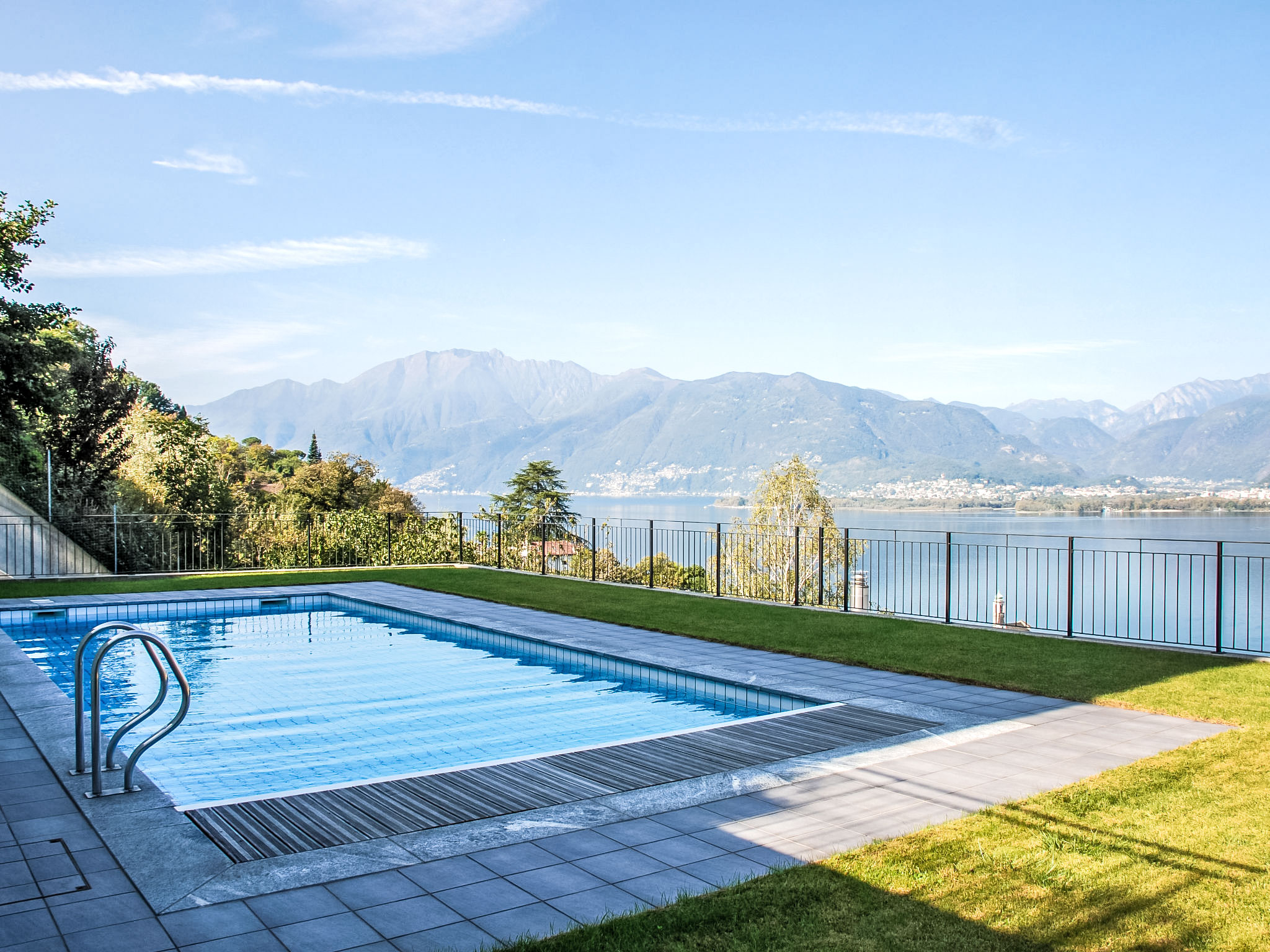 Top Lakeview Apartment in Gambarogno