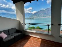 Vrijstaand vakantiehuis Casa Bianca bij het meer van Vira, Ticino - thumbnail 1