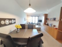 Casa Aurelia: Modern appartement met zwembad en bergzicht in Vira - thumbnail 5