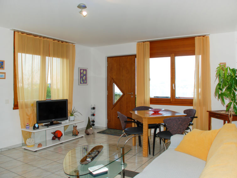 Photo of Lakeview Appartment La Marea