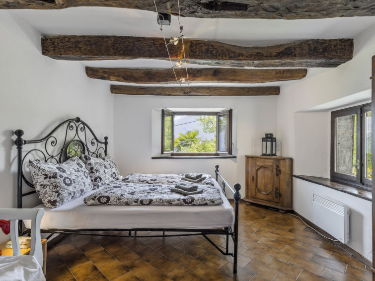 Search and Stay destination Agarone, TI - Switzerland from AU$ 263. Rosa