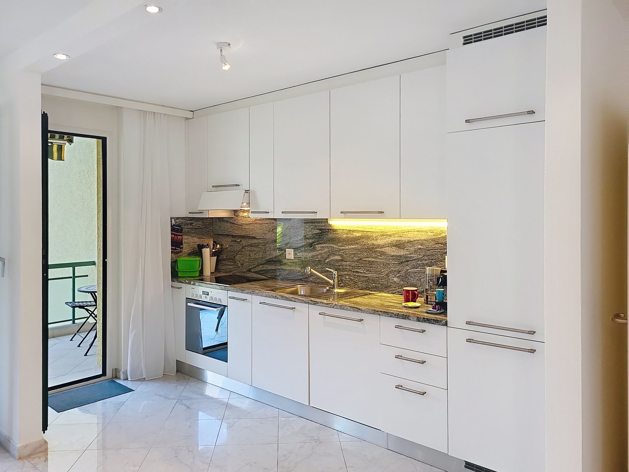 Photo of Apt. Hermosa