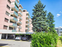 Groen appartement bij het meer van Locarno met uitzicht op de bergen - thumbnail 6