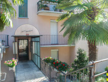 Knusse studio met tuin op 900m van het Lago Maggiore in Muralto - thumbnail 1