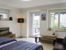 Knusse studio met tuin op 900m van het Lago Maggiore in Muralto - thumbnail 3
