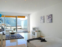 Panoramisch appartement met verwarmd zwembad nabij het Lago Maggiore - thumbnail 4