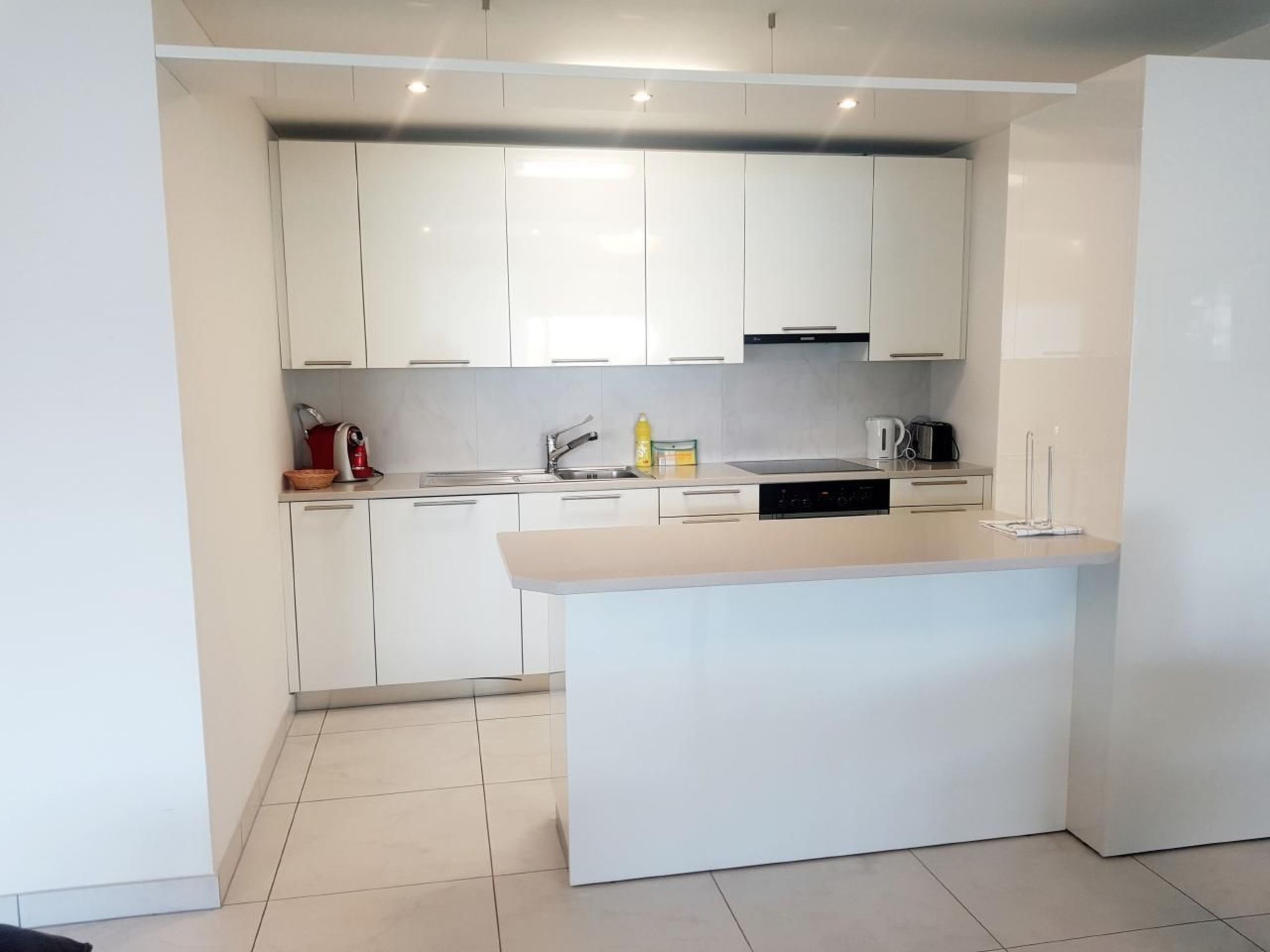 Modern mit atemberaubendem Seeblick Apt 406