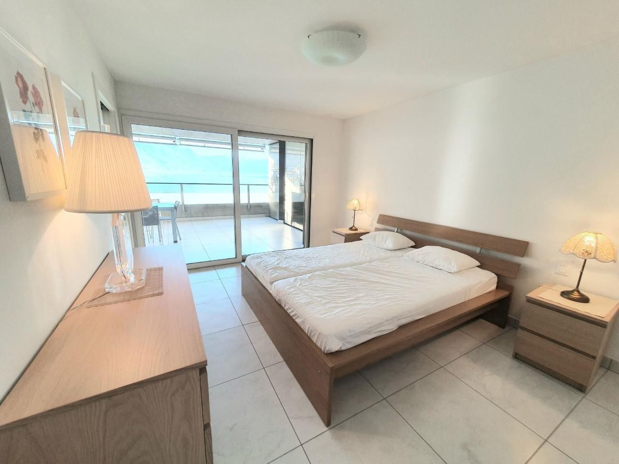 Modern mit atemberaubendem Seeblick Apt 406-Binnen