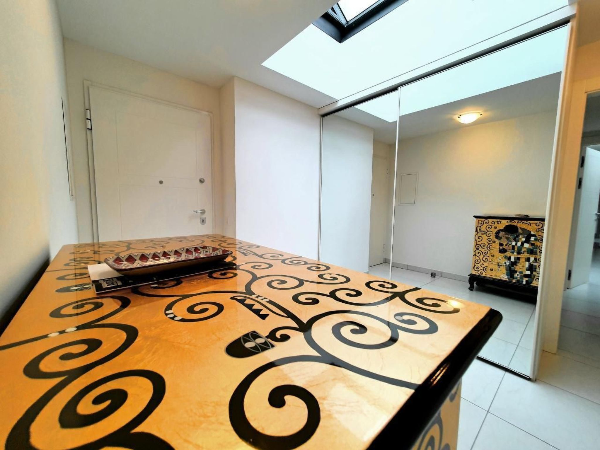 Lake View Penthouse 701-Image-tags.info