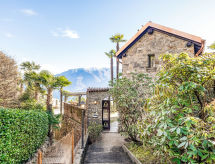 Palm Cottage: Vrijstaand vakantiehuis met omheinde tuin bij Locarno - thumbnail 1