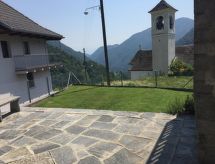 Vrijstaande vakantiewoning in Crana, Ticino met uitzicht op de bergen - thumbnail 3