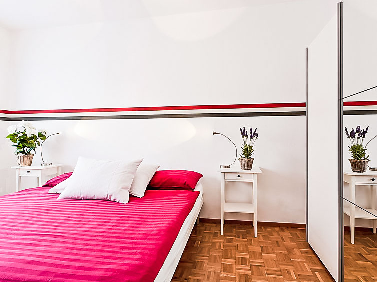 Search and Stay destination Ascona, TI - Switzerland from AU$ 389. Large Suite