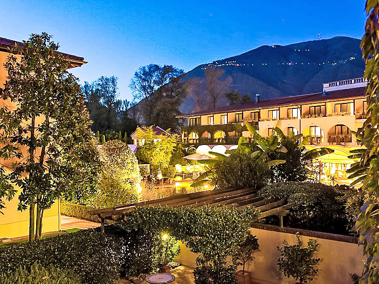 4-persoons appartement in Ascona met verwarmd zwembad en whirlpool