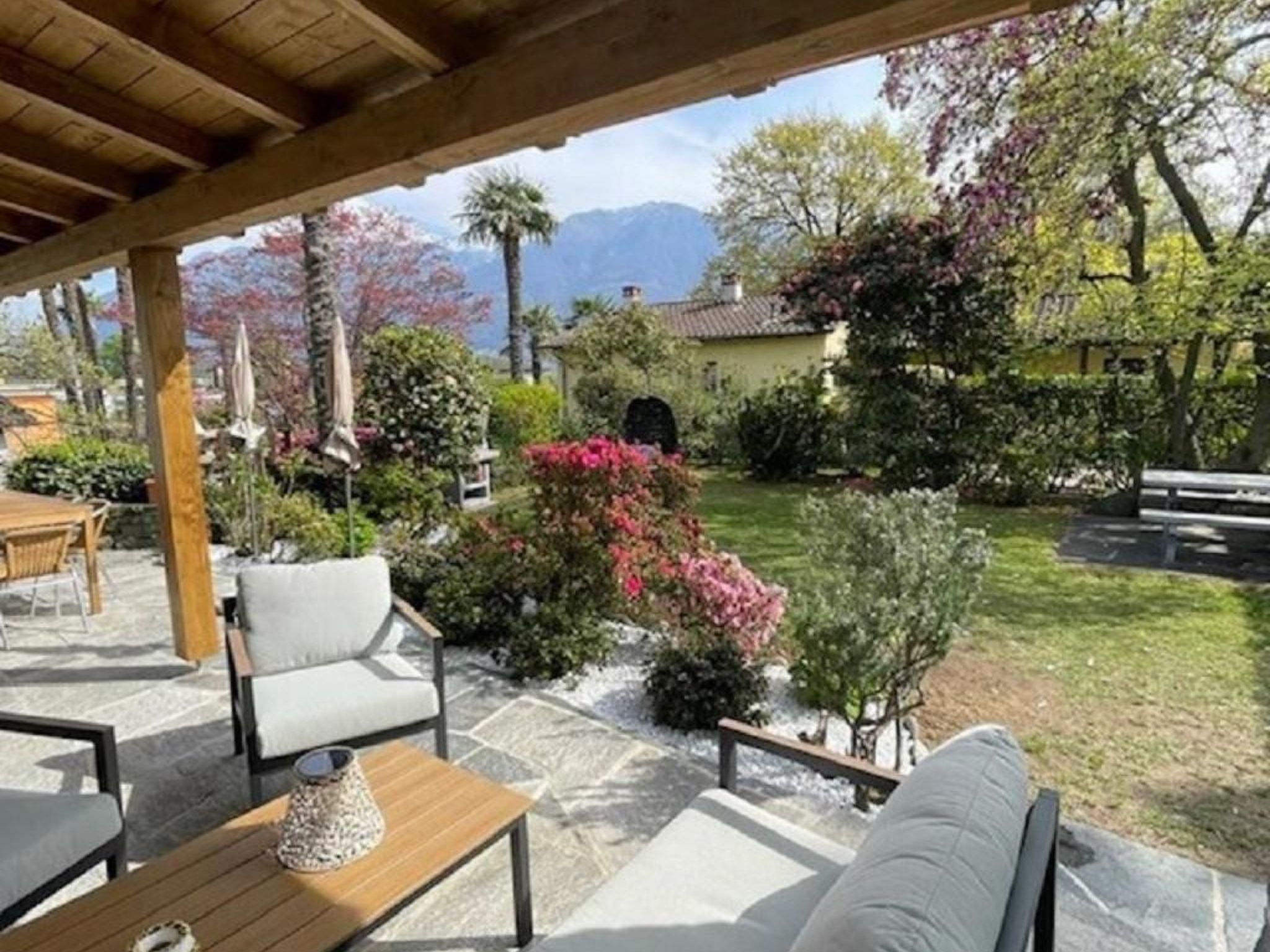 Vakantiehuis met omheinde tuin in Ascona (Zwitserland) 1 hond is welkom