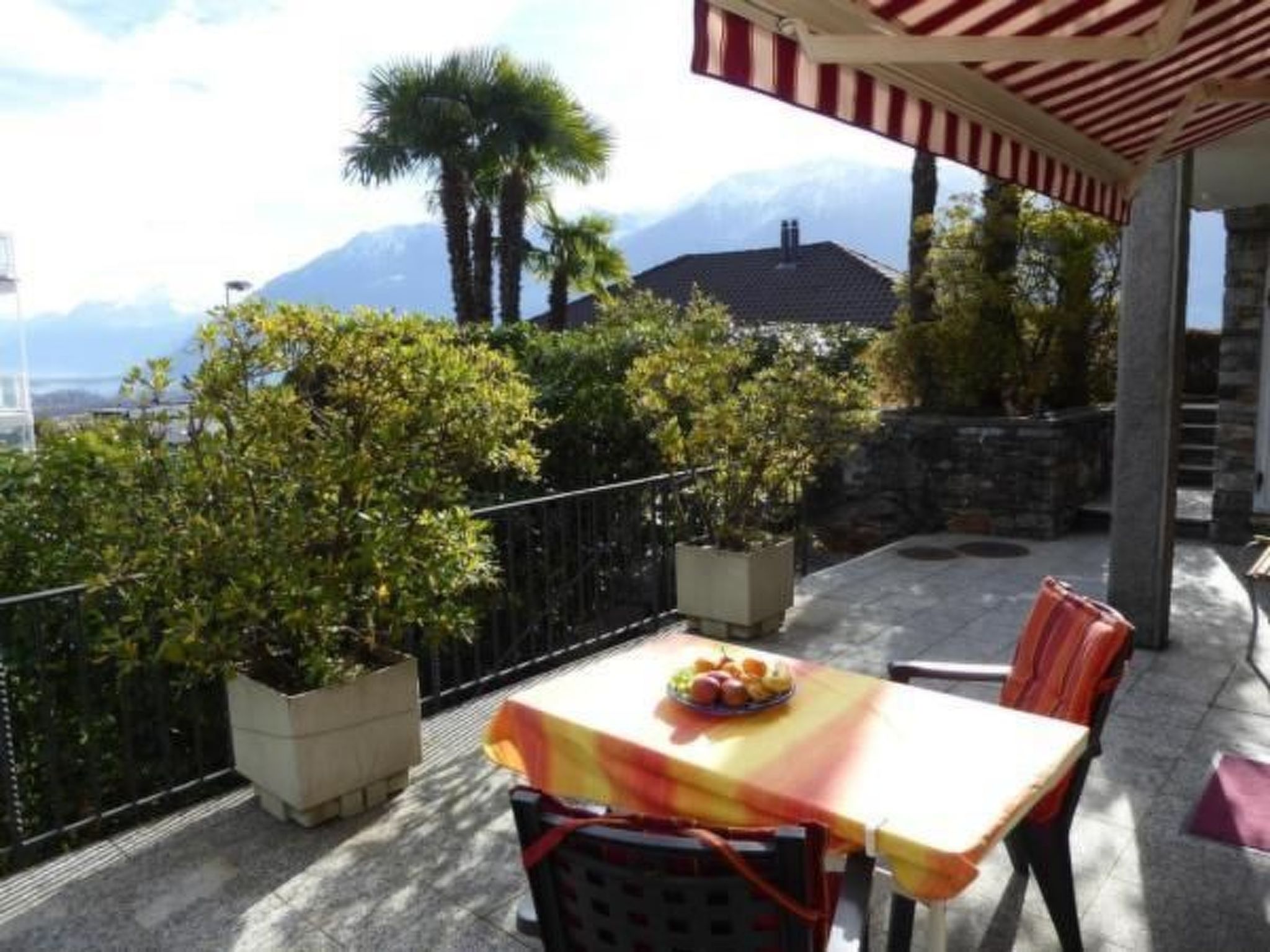 Vakantiehuis met omheinde tuin in Ascona (Zwitserland) 1 hond is welkom