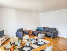 Modern appartement aan Lago Maggiore met terras, op 30 meter van het meer - thumbnail 4
