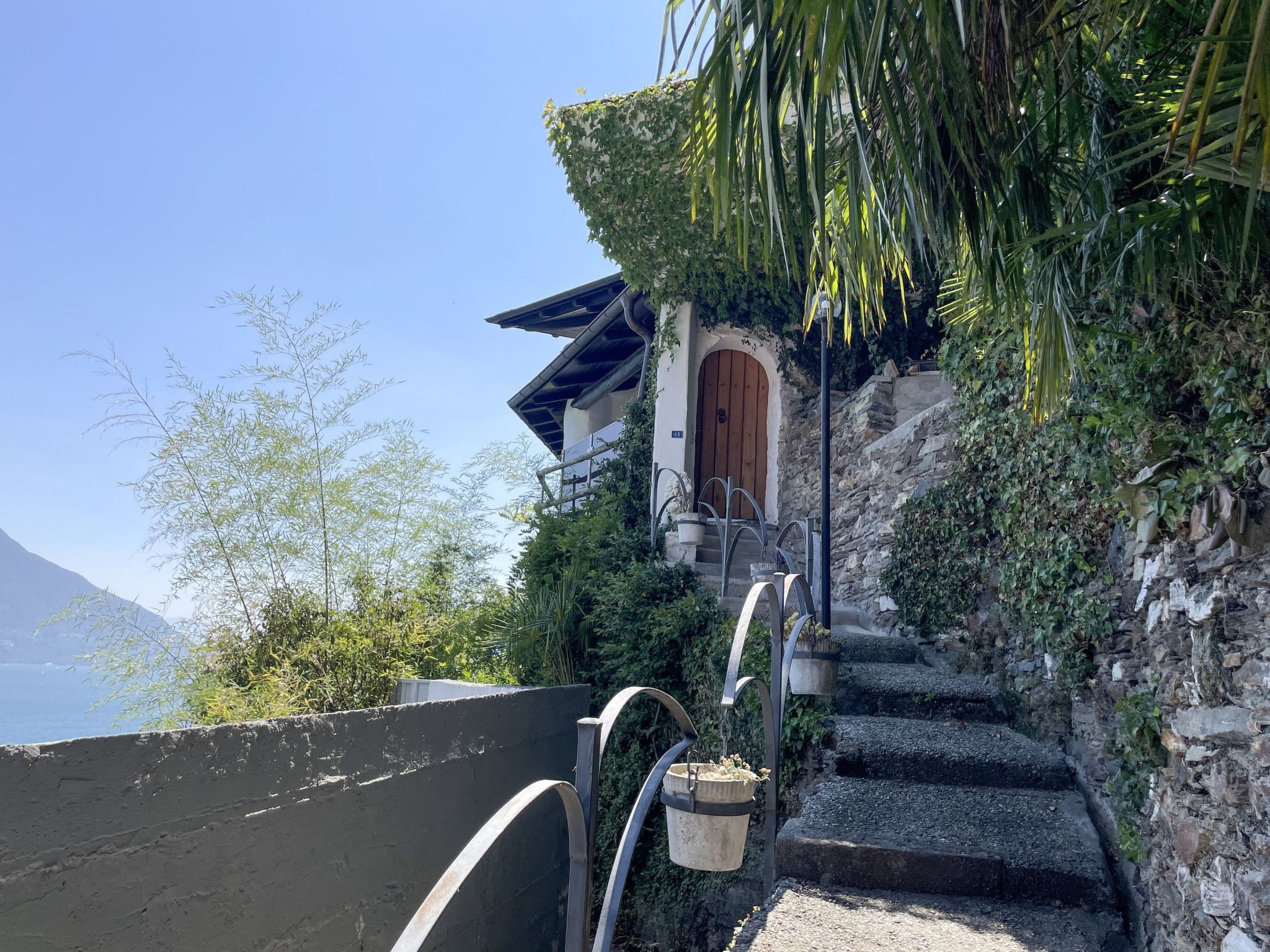 Al Paradiso - Outside