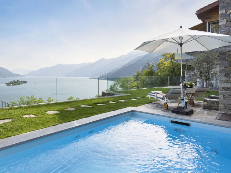 Verwarmd zwembad en sauna bij appartement in Ronco sopra Ascona in Ronco sopra Ascona