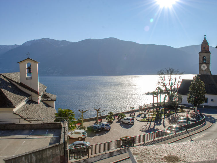 Search and Stay destination Ronco sopra Ascona, TI - Switzerland from AU$ 365. Busbai