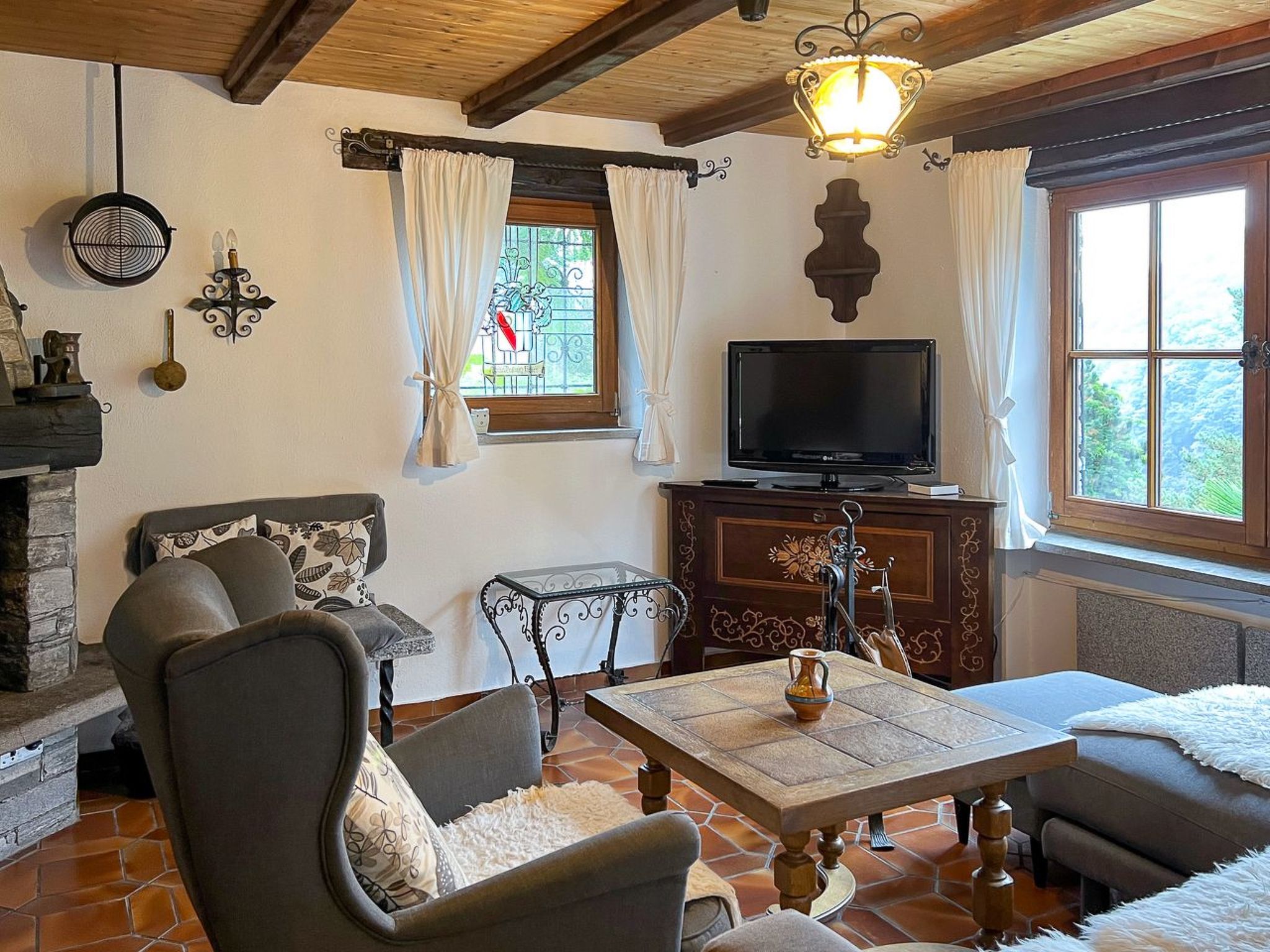 Chalet Mergoscia-Image-tags.info