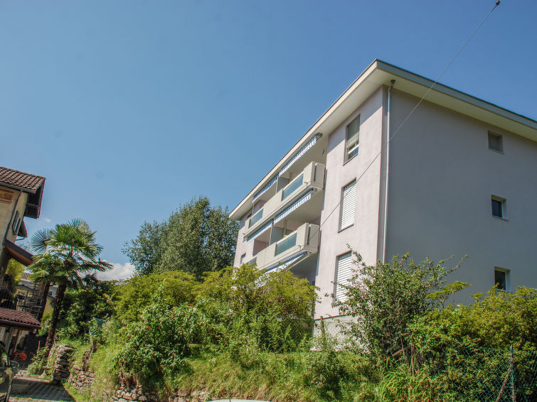 Appartement op 500 m van het meer in het centrum van Minusio in Minusio