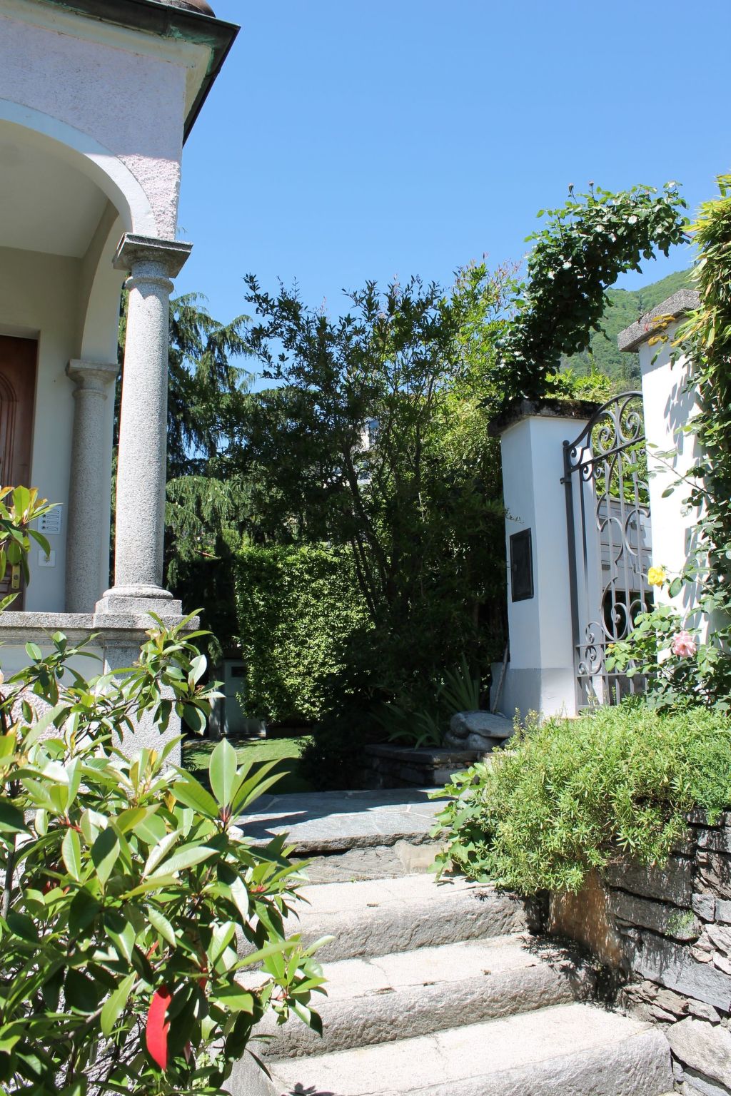 Villa Aurora - Image-tags.info