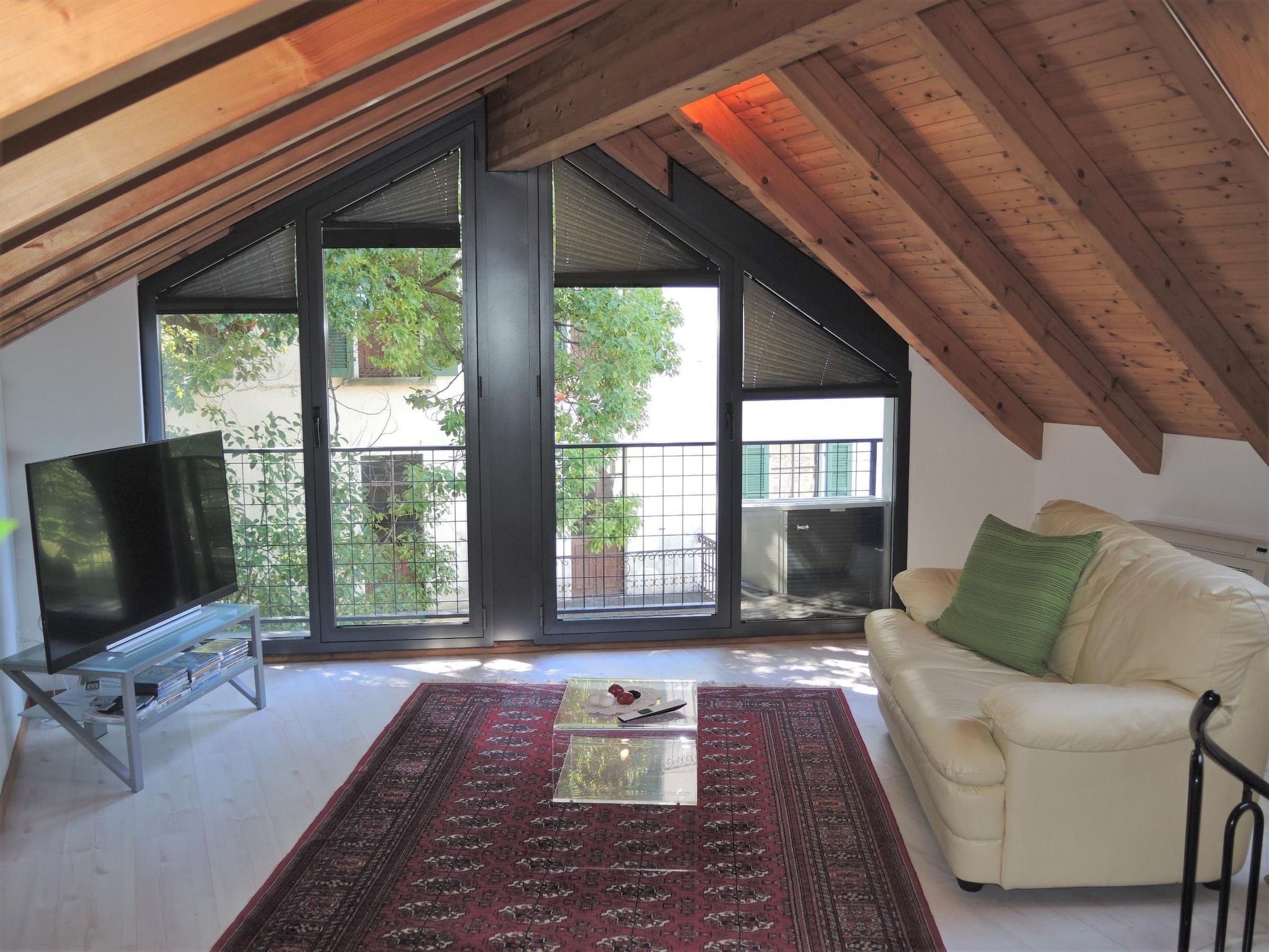 Casa Gialla - Image-tags.info