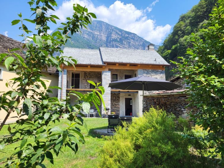 Search and Stay Destinations. Vacation Rentals in Cevio, Vallemaggia - Ticino - Switzerland