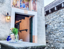 Historisch vakantiehuis Casa Sambuco in het zonnige Aurigeno, vlakbij Lago Maggiore - thumbnail 3