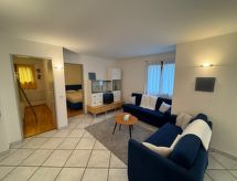Authentiek Walser appartement direct aan de skipiste in Bosco Gurin - thumbnail 2