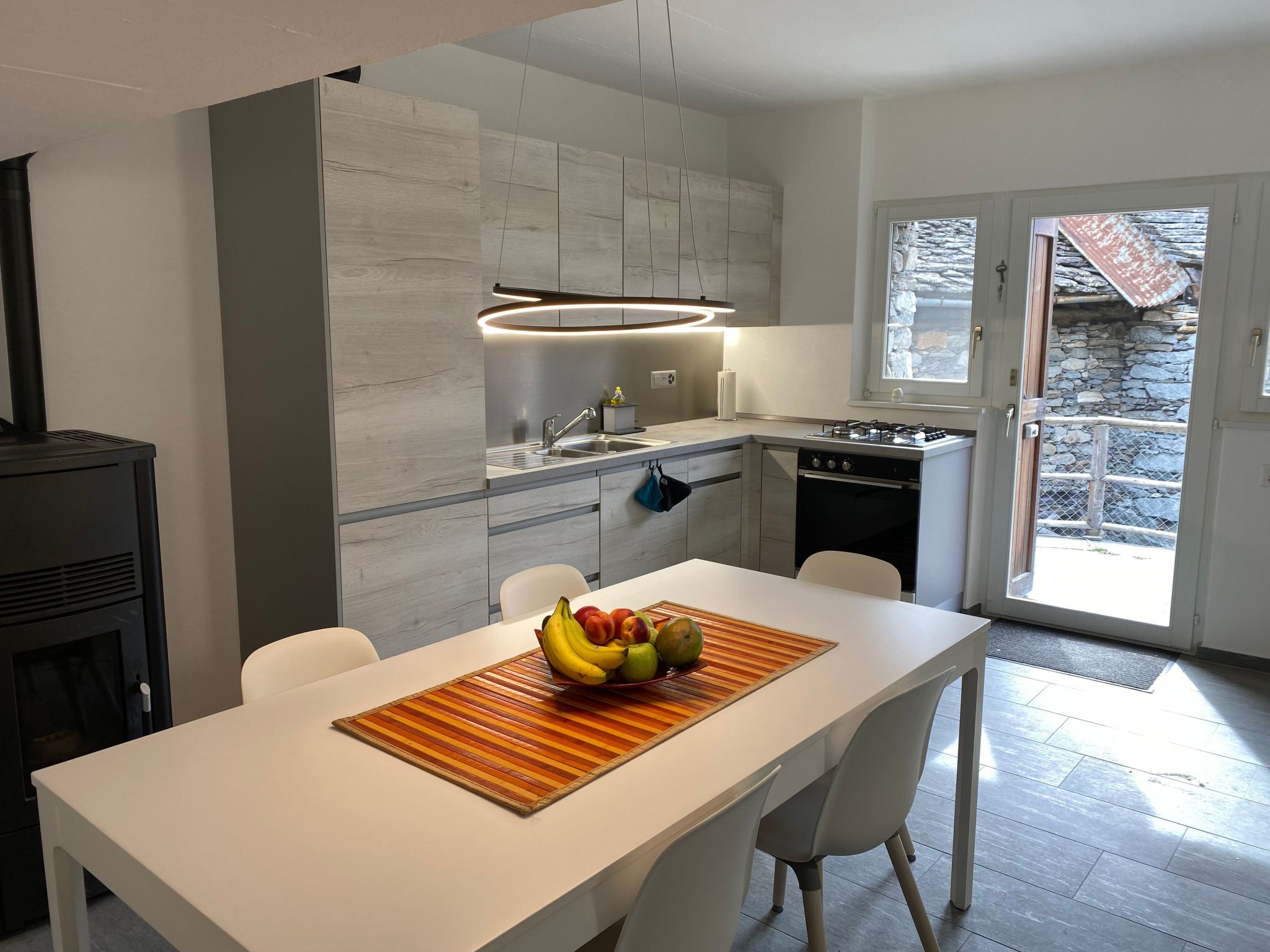 Rustico Monti di Rima-Binnen