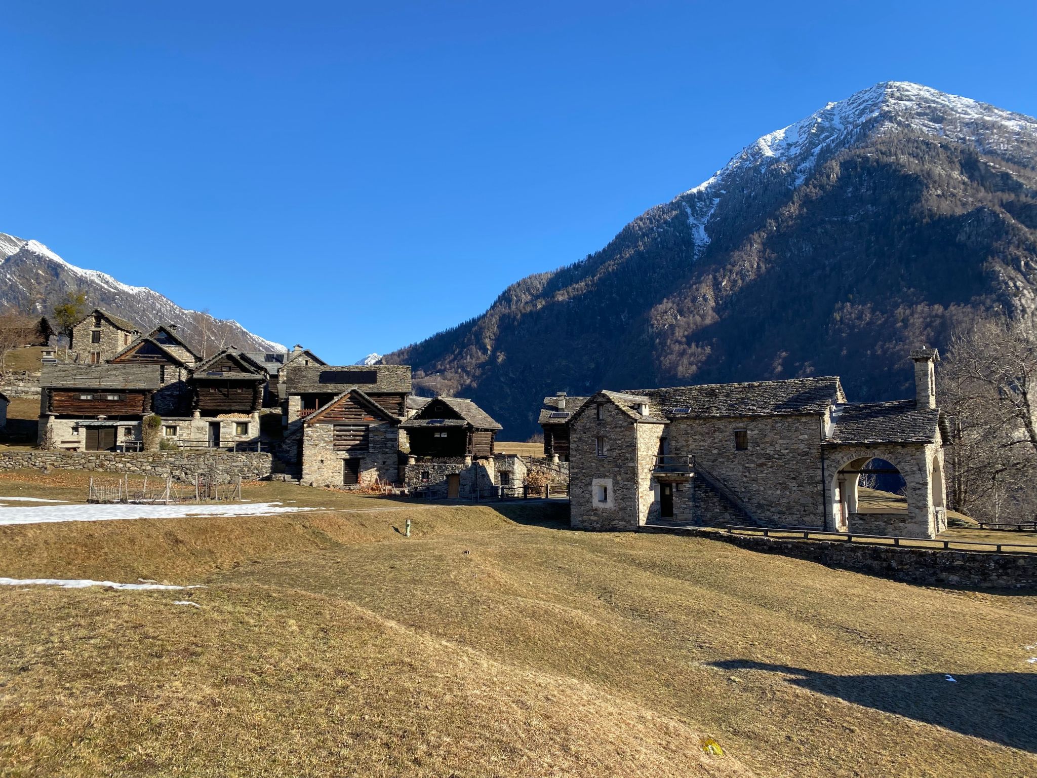 Rustico Monti di Rima-Binnen