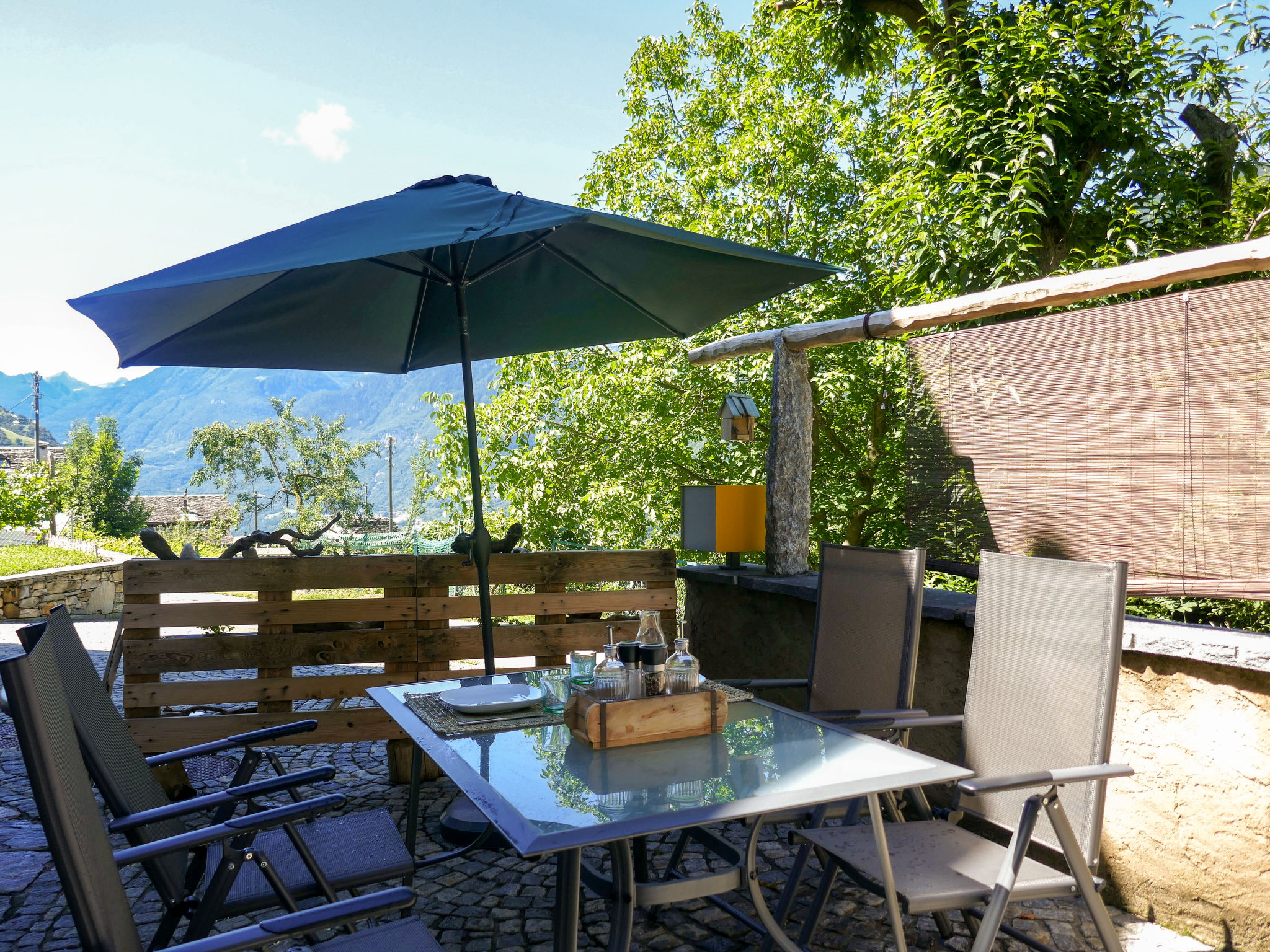 Open Space with Patio "Lety" - Draußen