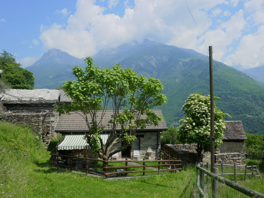 Vakantiehuis Rustico Cleo in Zwitserland