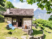 Rustico Fey: Uw Romantische Bergretraite in Semione, Ticino - thumbnail 1